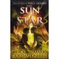 From the World of Percy Jackson: The Sun and the Star (The Nico Di Angelo Adventures) - Rick Riordan, Mark Oshiro, Kartoniert (TB)