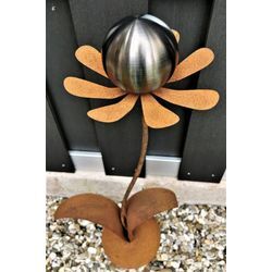 Jürgen Bocker - Gartenambiente Gartenstecker Skulptur Blume Brüssel Corten 77 cm mit Kugel + Standfuß